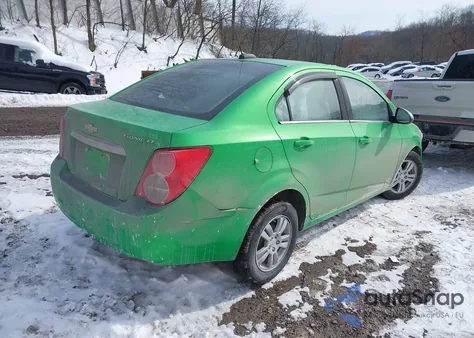2016 Chevrolet Sonic Lt Auto z USA, uszkodzony, nr VIN 1G1JC5SG8G4117517